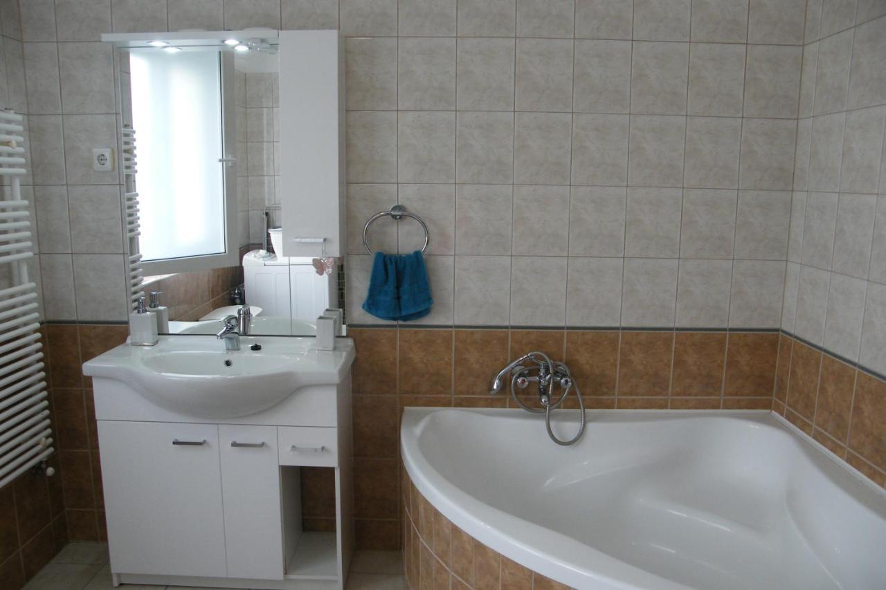 Happy Apartman Hajdúszoboszló Εξωτερικό φωτογραφία